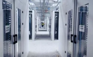 AsiaInfo, Ulanqab · rack and containment installation