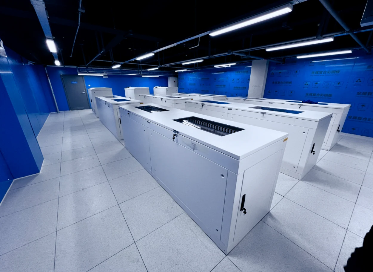 Yunman IDC · custom white cabinet arrangement